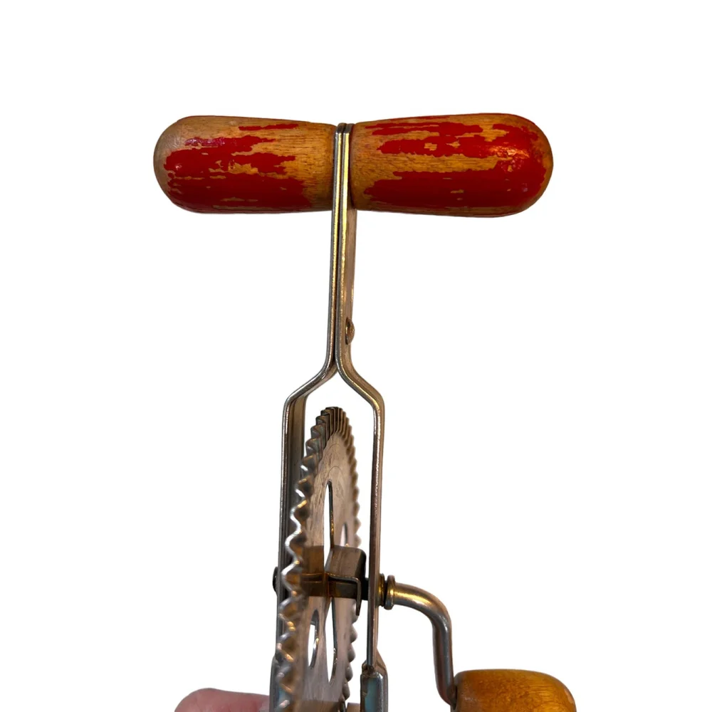 50’s Retro Red Handle Vintage Hand Mixer Gorgeous Old Hand Egg Beater
